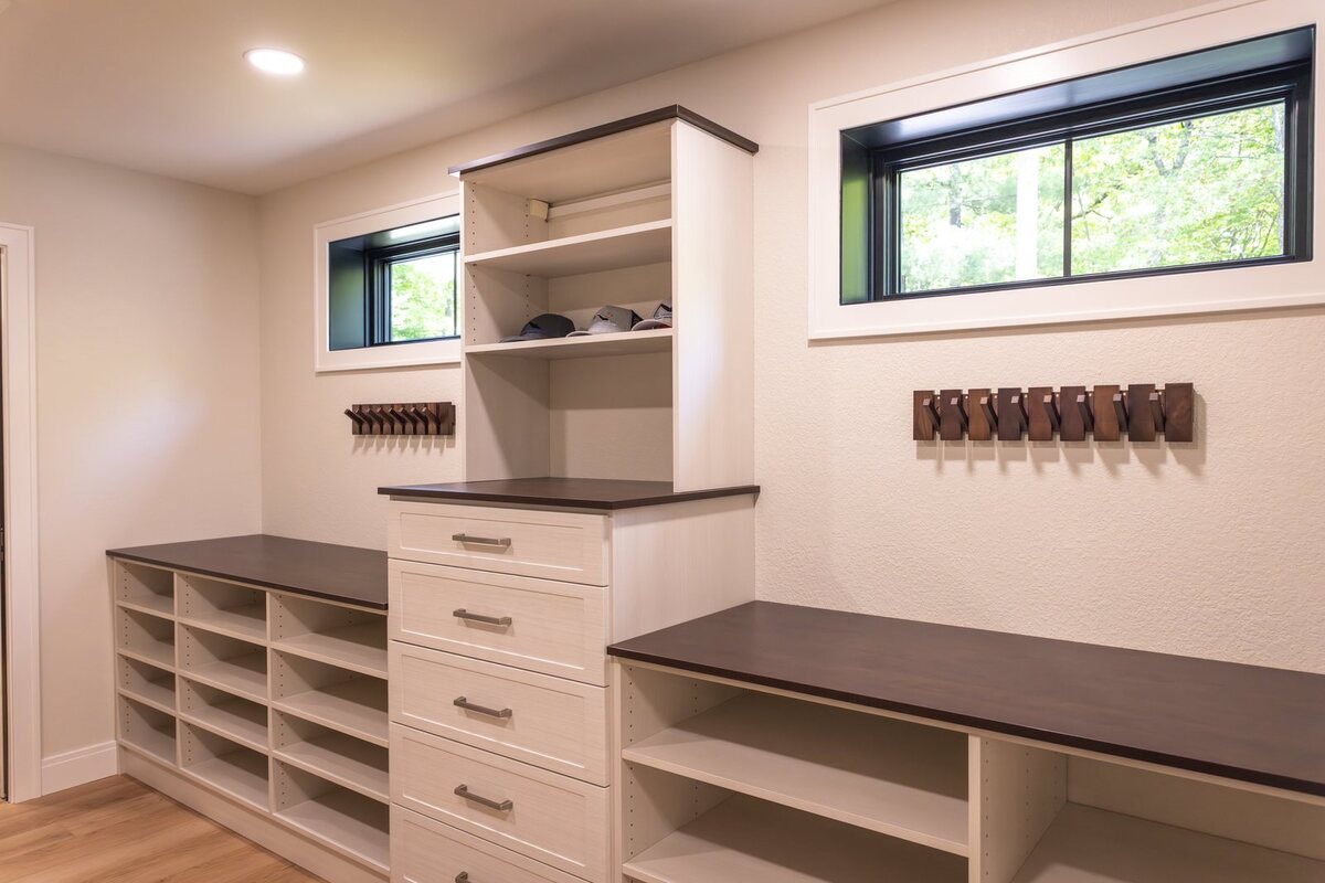 whole home remodel walk-in-closet shoe shelves and drawers minocqua wi