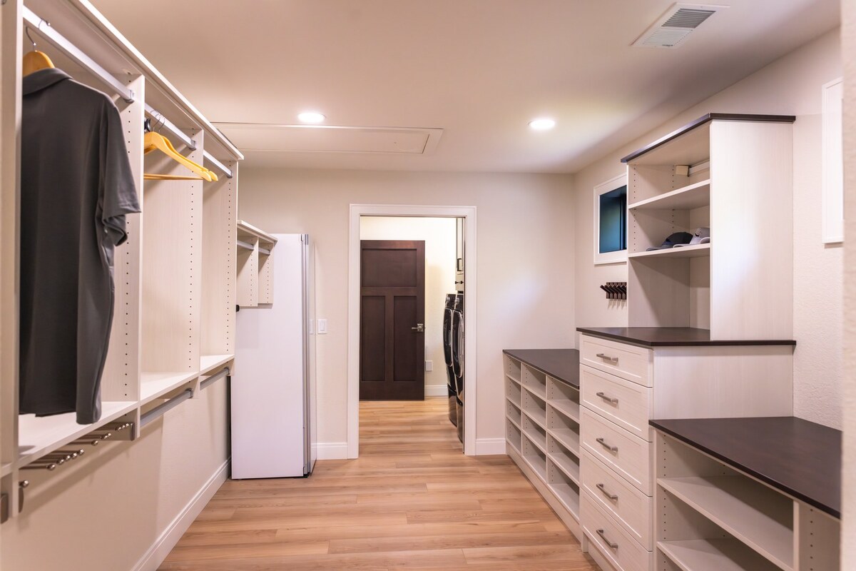 whole home remodel walk-in closet view to laundry room minocqua wi